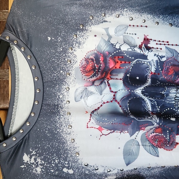 NWOT! Skull stud & diamond stretch top goth - Picture 8 of 11